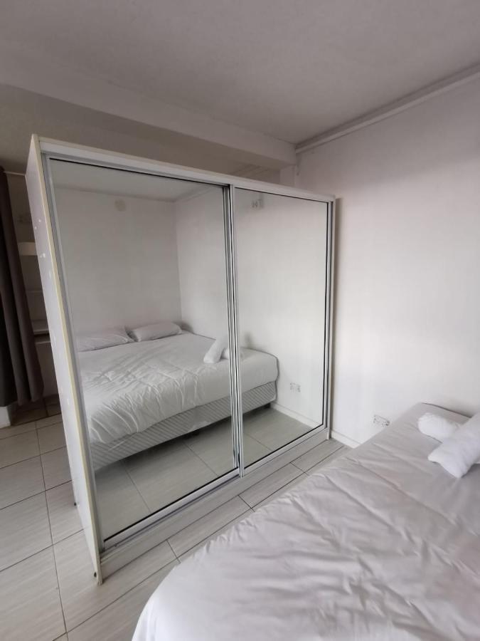 Surfers Holiday Apartments 黄金海岸 外观 照片