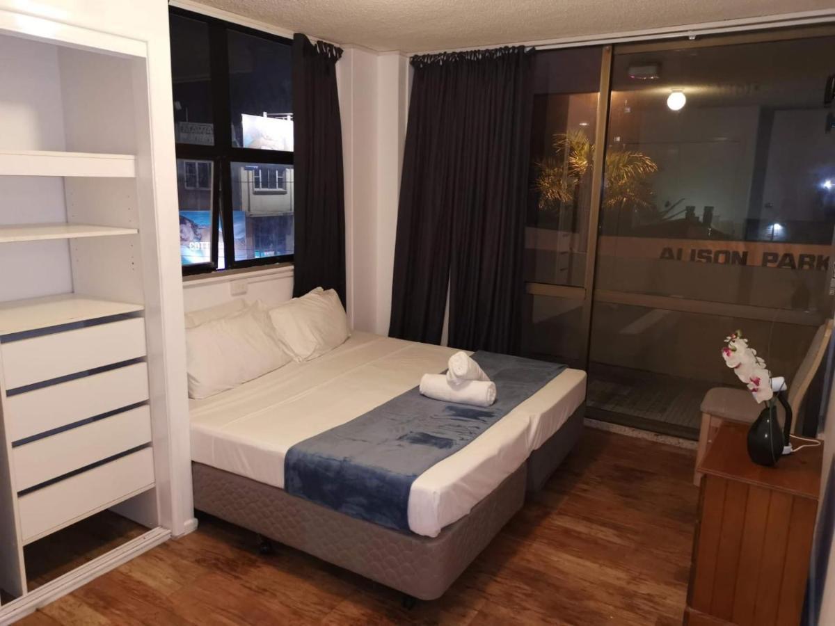 Surfers Holiday Apartments 黄金海岸 外观 照片